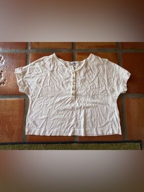 Old Navy White Short Sleeve Henley Tee